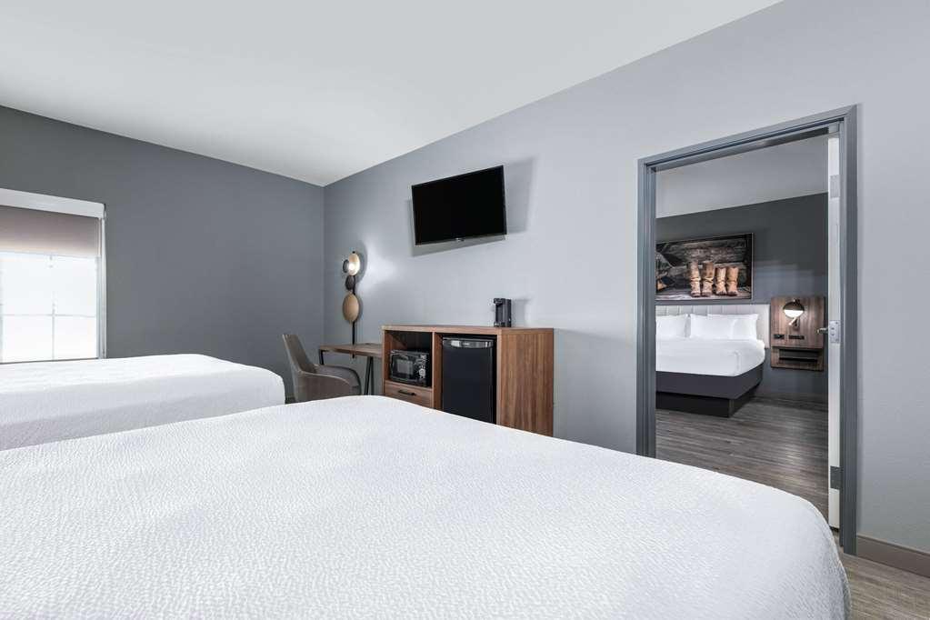 La Quinta By Wyndham Decatur Hotel Room photo